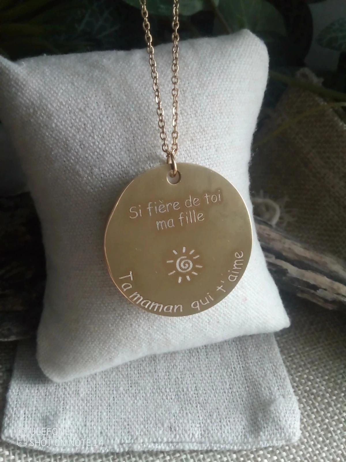 Collier à offrir à sa fille fleur de nacre – photo 4